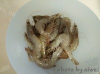 美味的蒜蓉虾做法图解1)