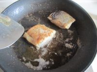 营养的火腿鱼块佐豆泥的做法图解七
