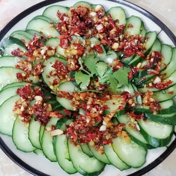 珍馐美味的凉拌黄瓜