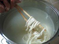 自己做的蘑菇肉酱面做法图解17)