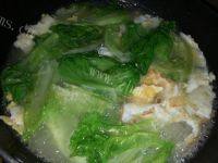 简单的生菜鸡蛋汤
