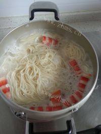 香鲜至极的海鲜炒面做法图解3)