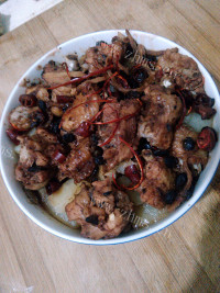 好吃的腐乳豆豉鸡翅煲做法图解11)