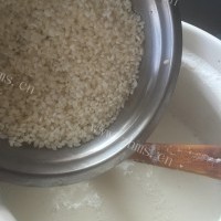 营养红枣牛奶粥的做法图解六