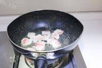 五花肉炖豆角做法图解7)