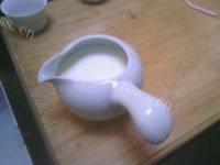 美味的香浓奶茶做法图解4)