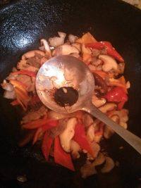家常菜香菇炒肉