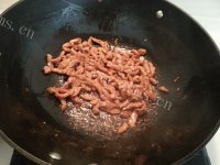 家常菜莴笋炒肉丝做法图解3)
