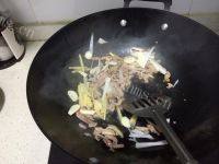 家常菜荷兰豆炒肉丝做法图解3)