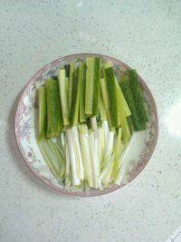 诱人的菠菜煎饼做法图解8)