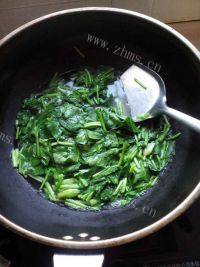 家常菜西红柿菠菜汤做法图解2)