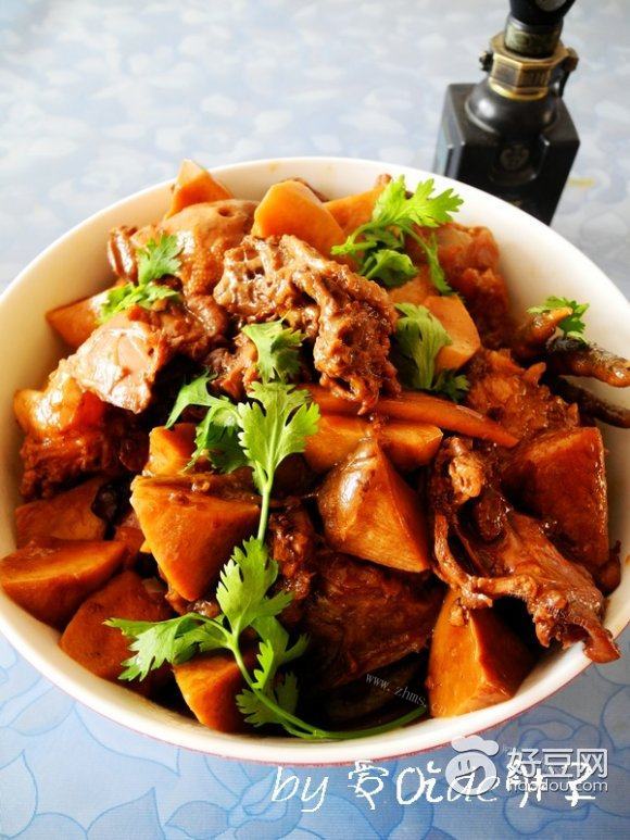 杏鲍菇棒骨烧鸡块
