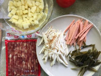 美味的土豆蔬菜什锦烩饭做法图解1)