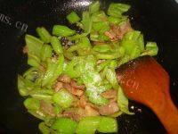 家常菜青椒肉片