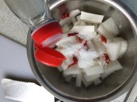 色味俱佳的腌萝卜做法图解4)