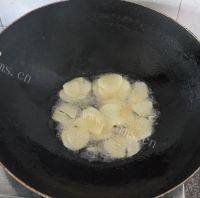 自制香脆薯片做法图解4)