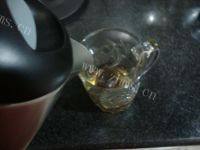自制柠檬红茶做法图解4)