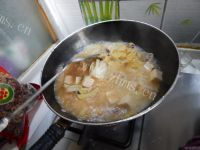诱人的白菜炖冻豆腐做法图解15)
