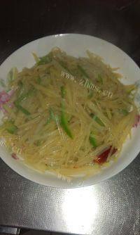 家常菜尖椒土豆丝