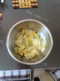 特色美食水煮肉片做法图解5)
