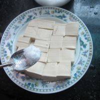 家常菜豆腐丝瓜汤做法图解2)