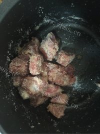 垂涎欲滴的粉蒸排骨做法图解5)