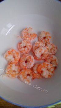 自制虾仁豆腐做法图解3)
