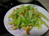 下酒菜西芹炒腰果