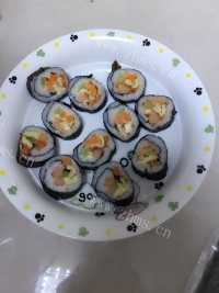 诱人的寿司卷做法图解6)