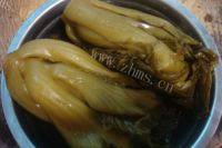 家常菜酸菜炒肉片做法图解1)