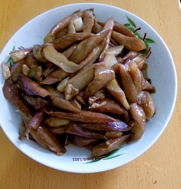 色泽鲜亮的肉末茄子