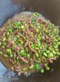 家常菜青椒毛豆炒肉丝