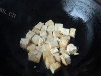 茼蒿炒豆腐做法图解3)