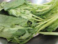 家常菜虾皮炒菠菜做法图解1)