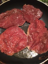 美味的牛排意面做法图解3)