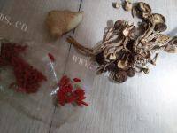 自制茶树菇排骨汤做法图解3)