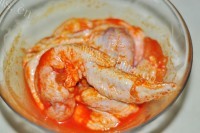 美味的新奥尔良烤翅包饭做法图解2)