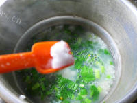 美味的油菜蕻鲍鱼大米粥做法图解12)