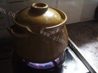 霸王花莲子乌鸡汤做法图解5)