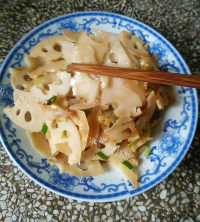 美味的清炒藕片做法图解6)