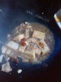 简易的豆腐炒肉做法图解9)