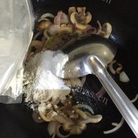 美味法式奶油蘑菇汤的做法图解八