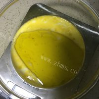 自制6寸戚风蛋糕做法图解3)