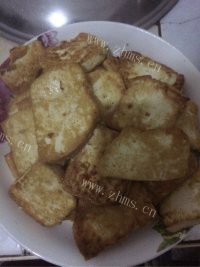 锅塌豆腐做法图解4)