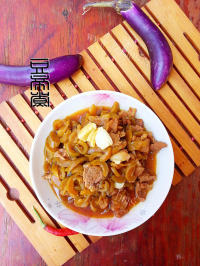 可口的瓜圃咸肉做法图解9)