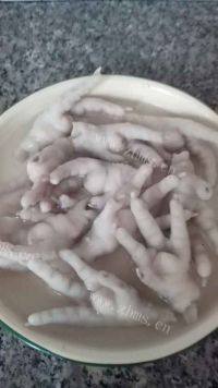 美味的卤鸡脚做法图解3)