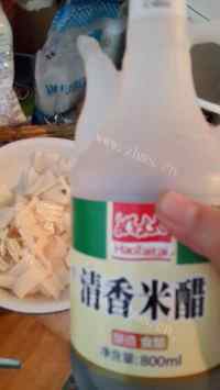 家常菜凉拌藕片做法图解7)
