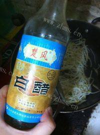 「念念不忘」豆芽炒韭菜做法图解6)