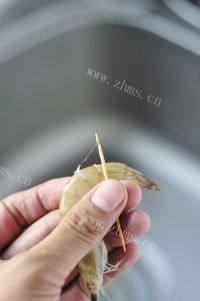 香滑鲜虾粉丝煲做法图解1)