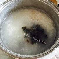特色美食皮蛋瘦肉粥做法图解4)